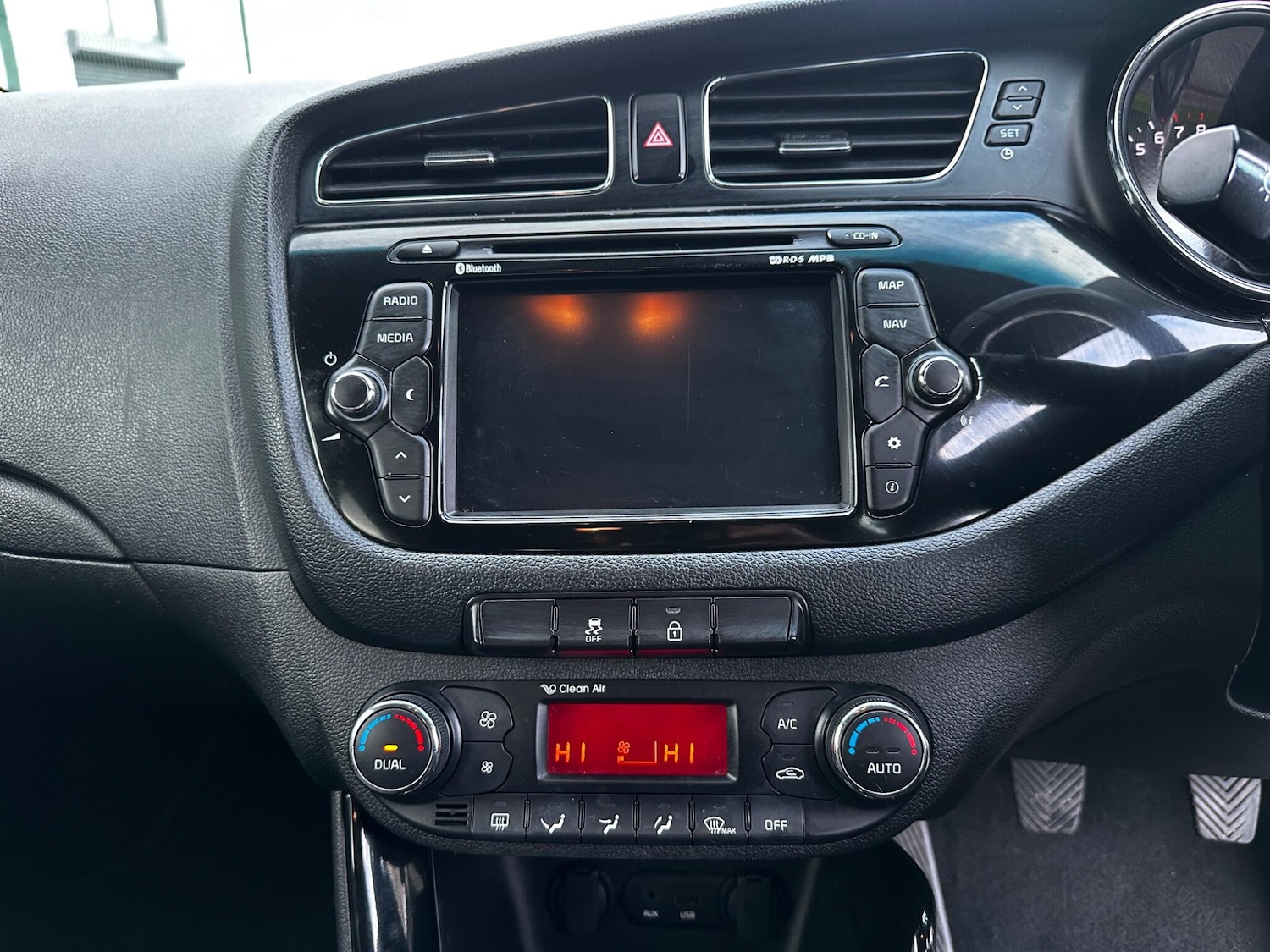 Used Kia Ceed 2014 for sale - 76667341: Photo 37