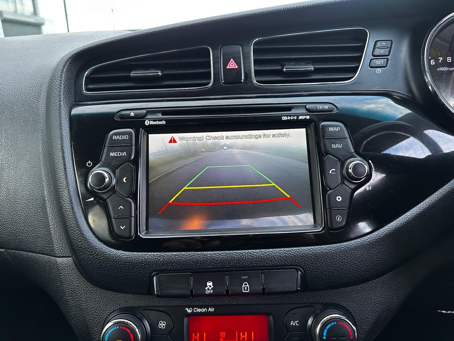 Used Kia Ceed 2014 for sale - 76667341: Photo 39