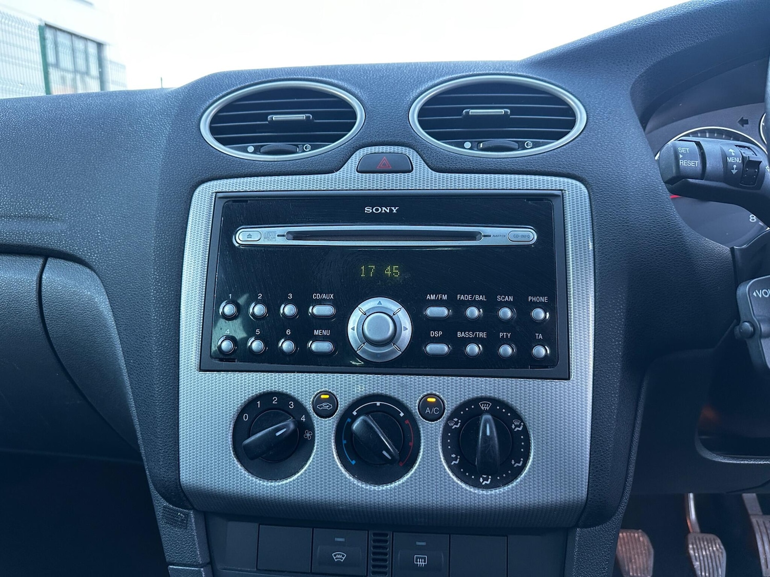 Used Ford Focus 2007 for sale - 76759439: Photo 30