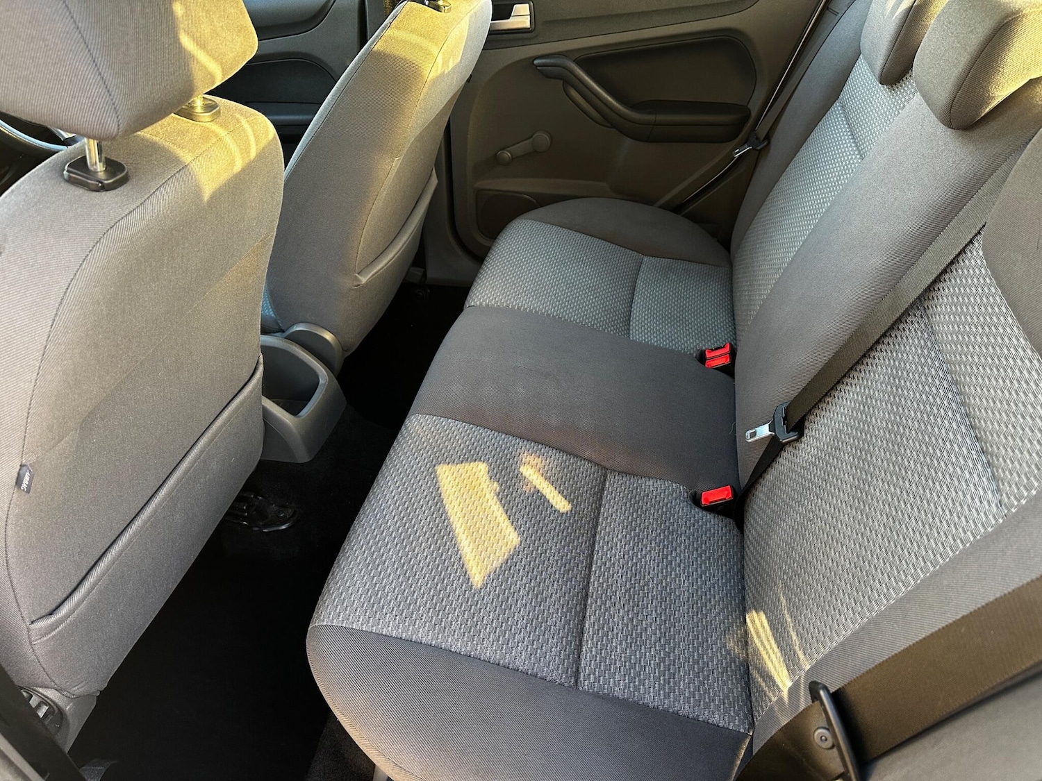 Used Ford Focus 2005 for sale - 76759530: Photo 16