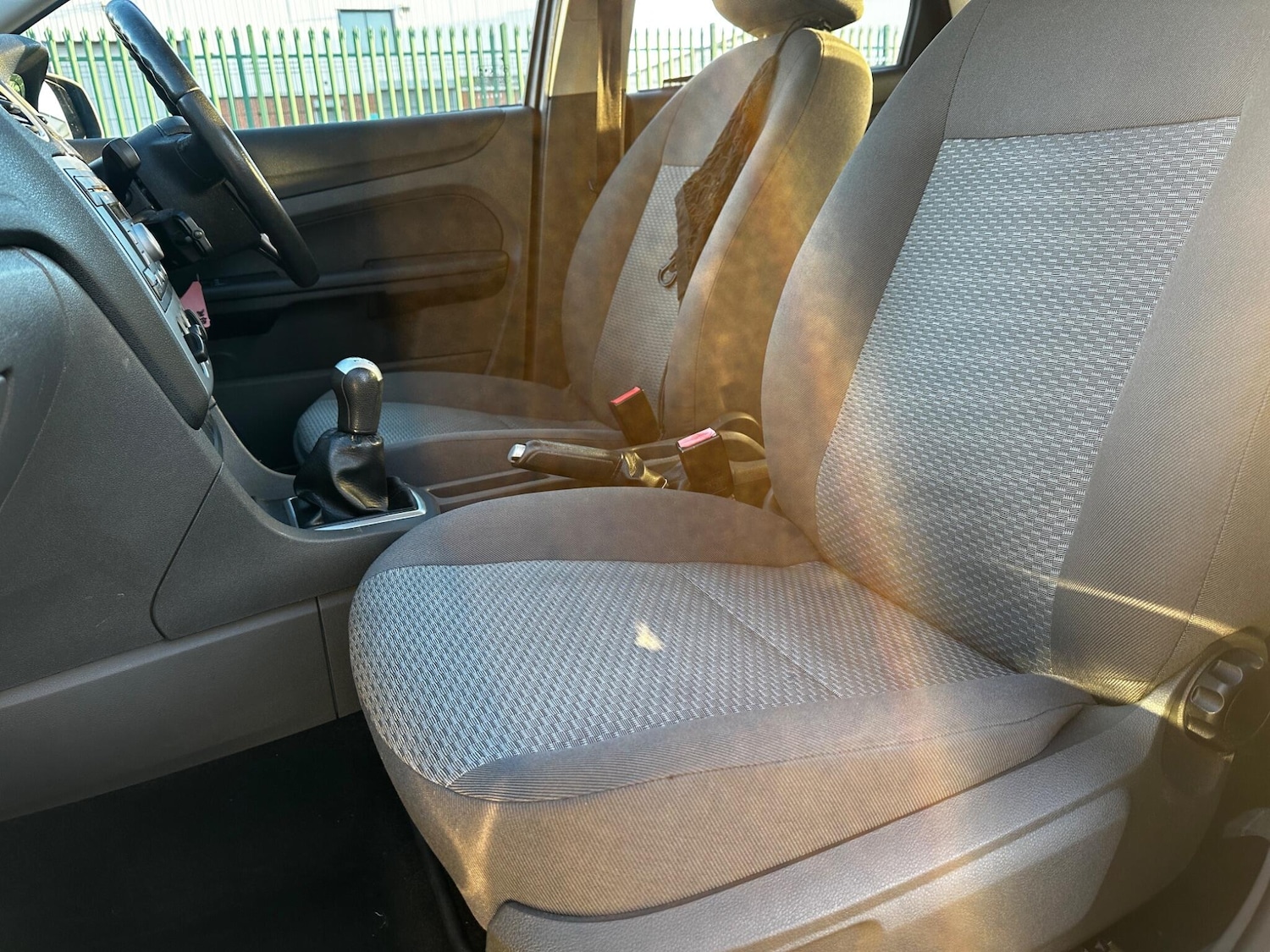 Used Ford Focus 2005 for sale - 76759530: Photo 18