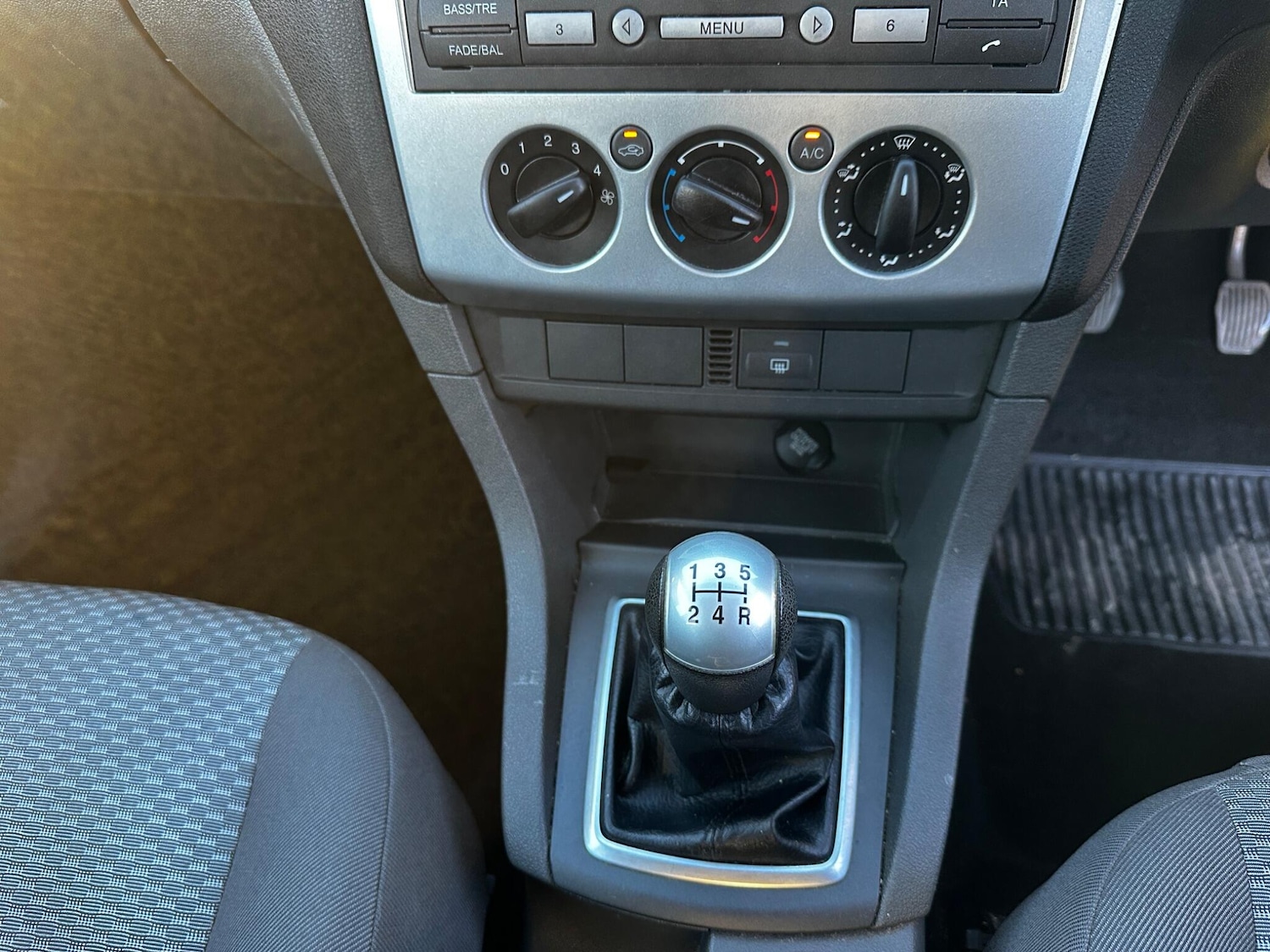 Used Ford Focus 2005 for sale - 76759530: Photo 23