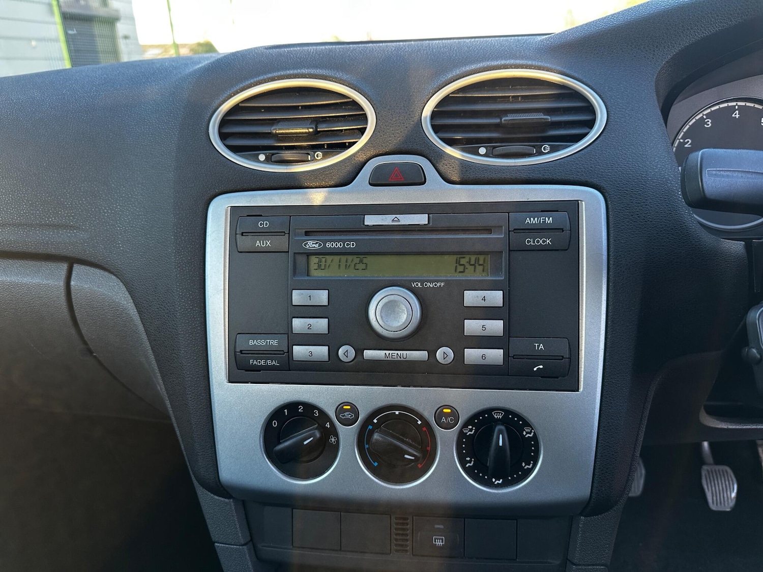 Used Ford Focus 2005 for sale - 76759530: Photo 24