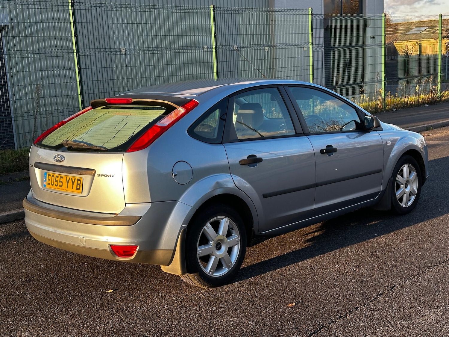 Used Ford Focus 2005 for sale - 76759530: Photo 8