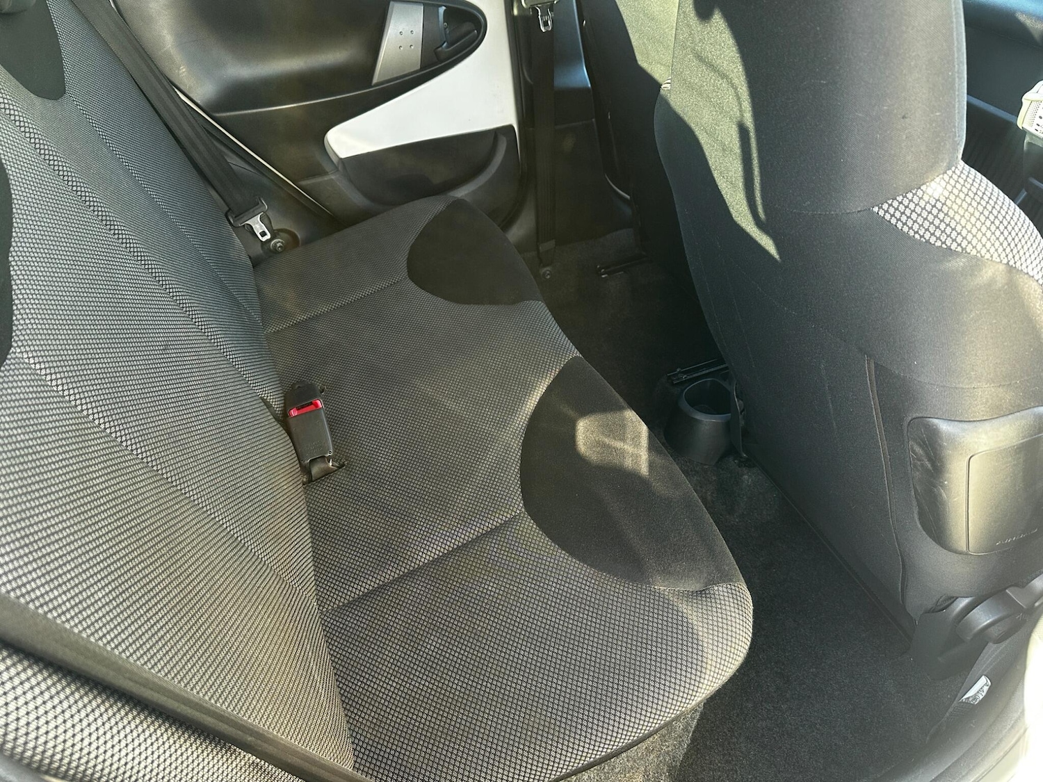 Used Toyota AYGO 2012 for sale - 76646095: Photo 20