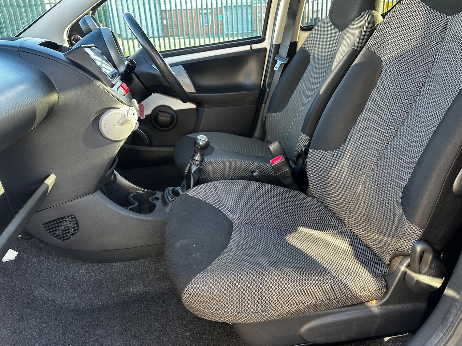 Used Toyota AYGO 2012 for sale - 76646095: Photo 22