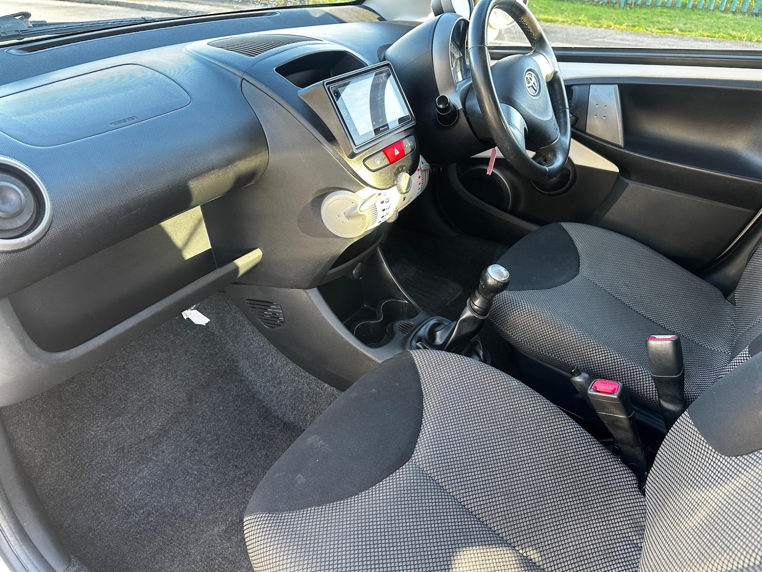 Used Toyota AYGO 2012 for sale - 76646095: Photo 23