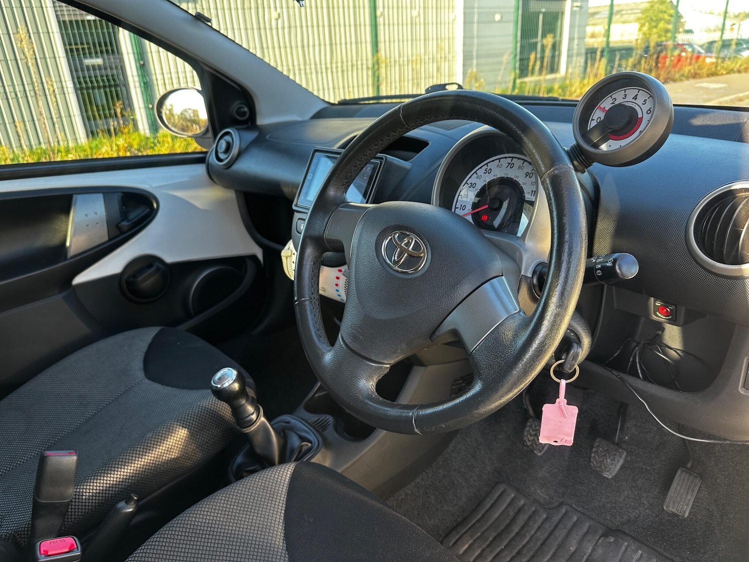Used Toyota AYGO 2012 for sale - 76646095: Photo 27