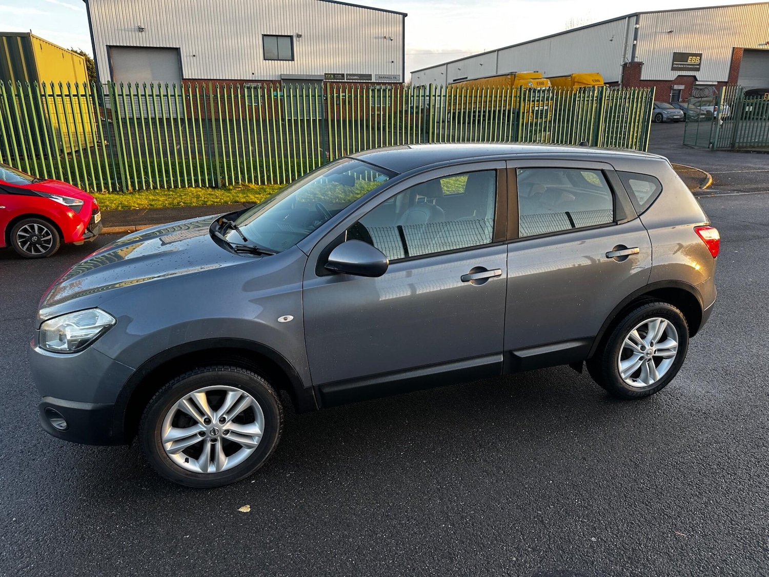 Used Nissan Qashqai 2010 for sale - 76743124: Photo 16