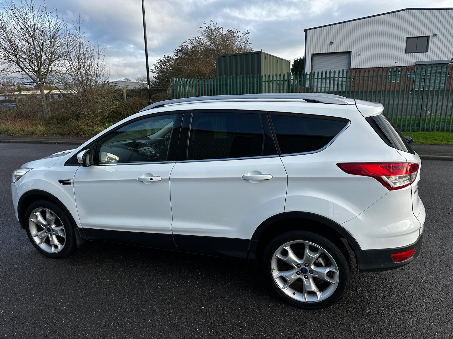 Used Ford Kuga 2014 for sale - 76667329: Photo 19