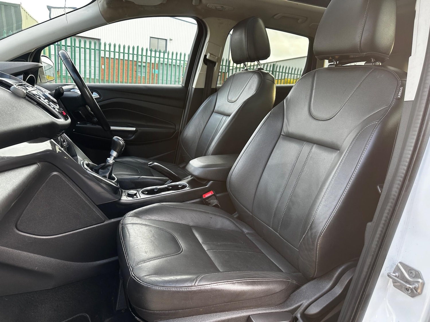 Used Ford Kuga 2014 for sale - 76667329: Photo 30
