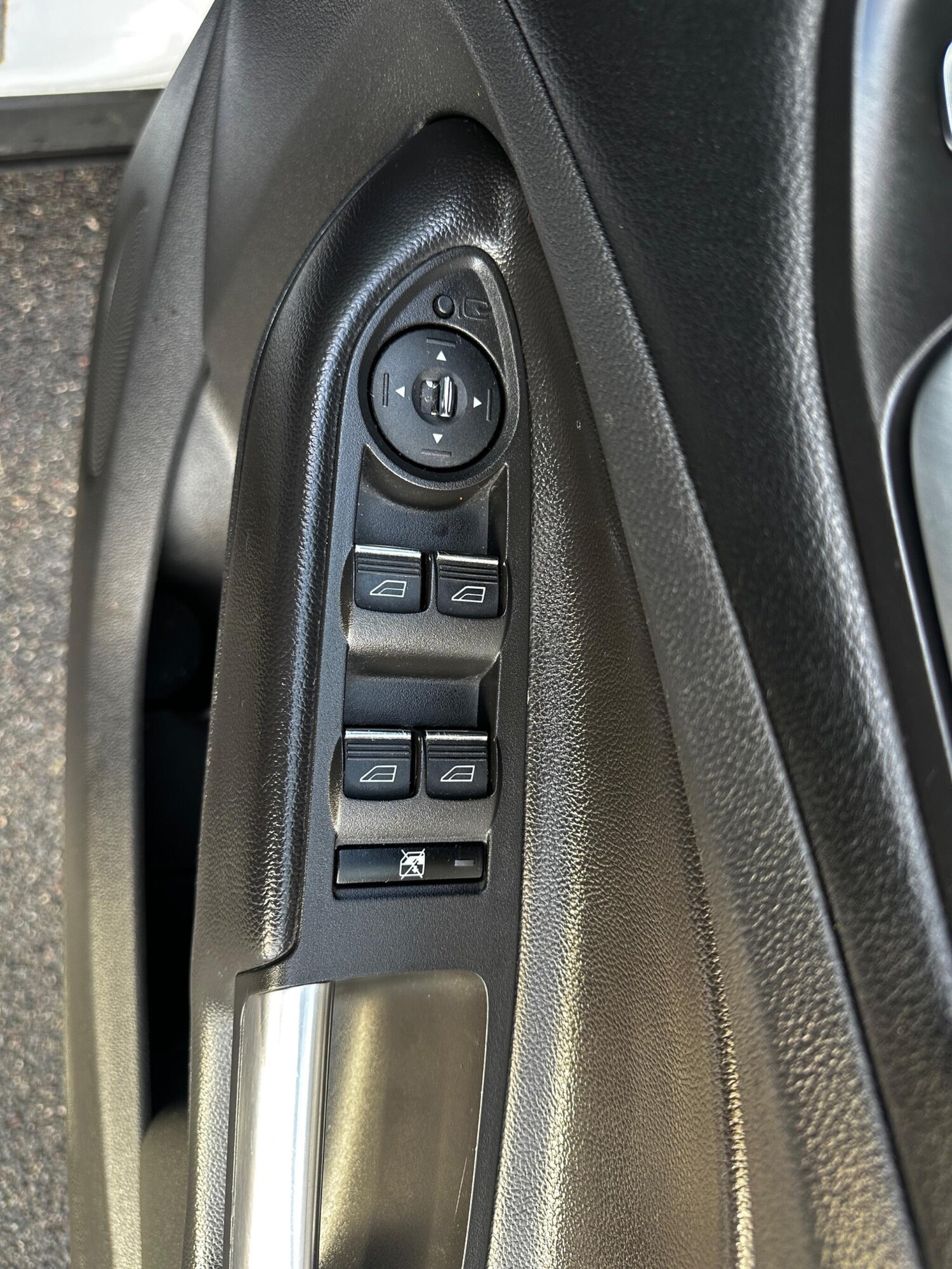 Used Ford Kuga 2014 for sale - 76667329: Photo 35