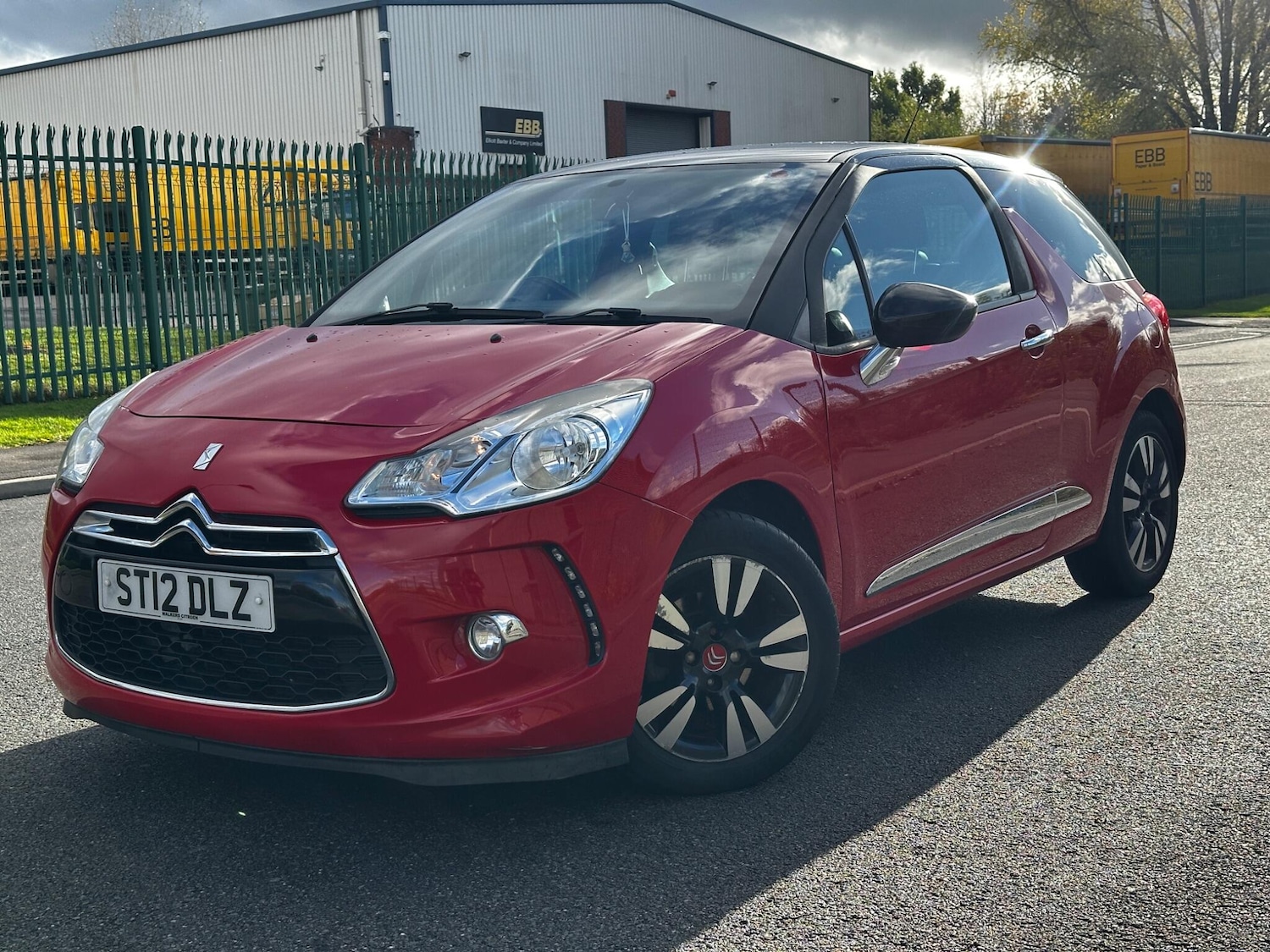 Used Citroen DS3 2012 for sale - 76441070: Photo 2