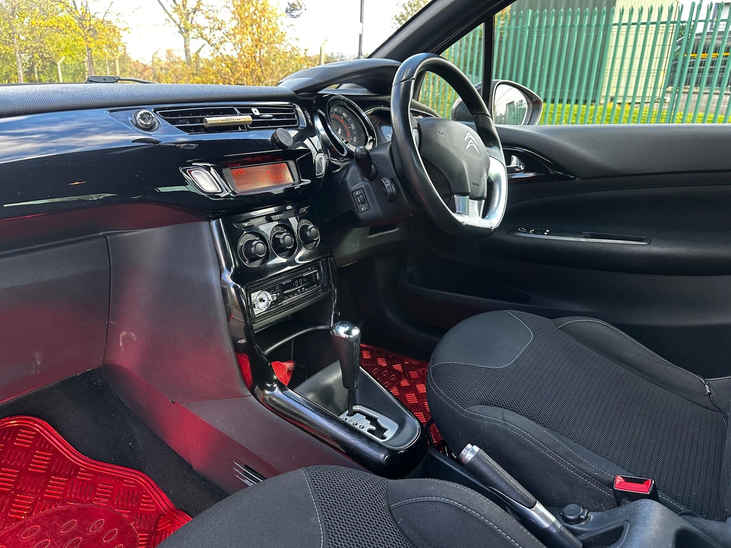 Used Citroen DS3 2012 for sale - 76441070: Photo 25