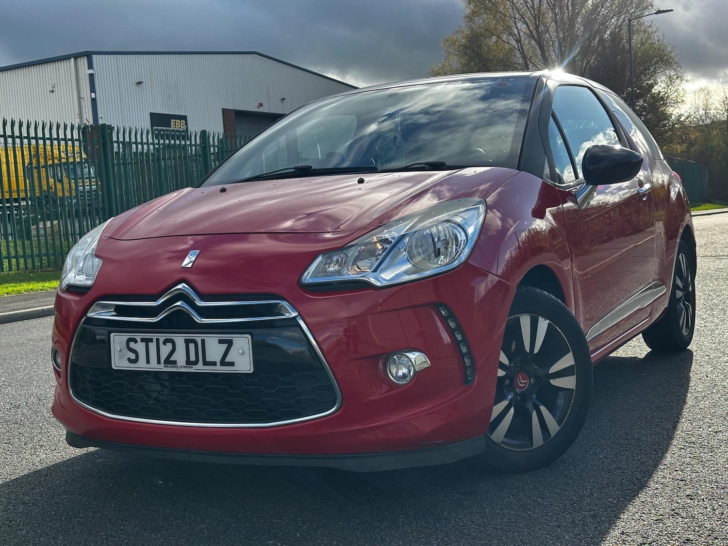 Used Citroen DS3 2012 for sale - 76441070: Photo 3
