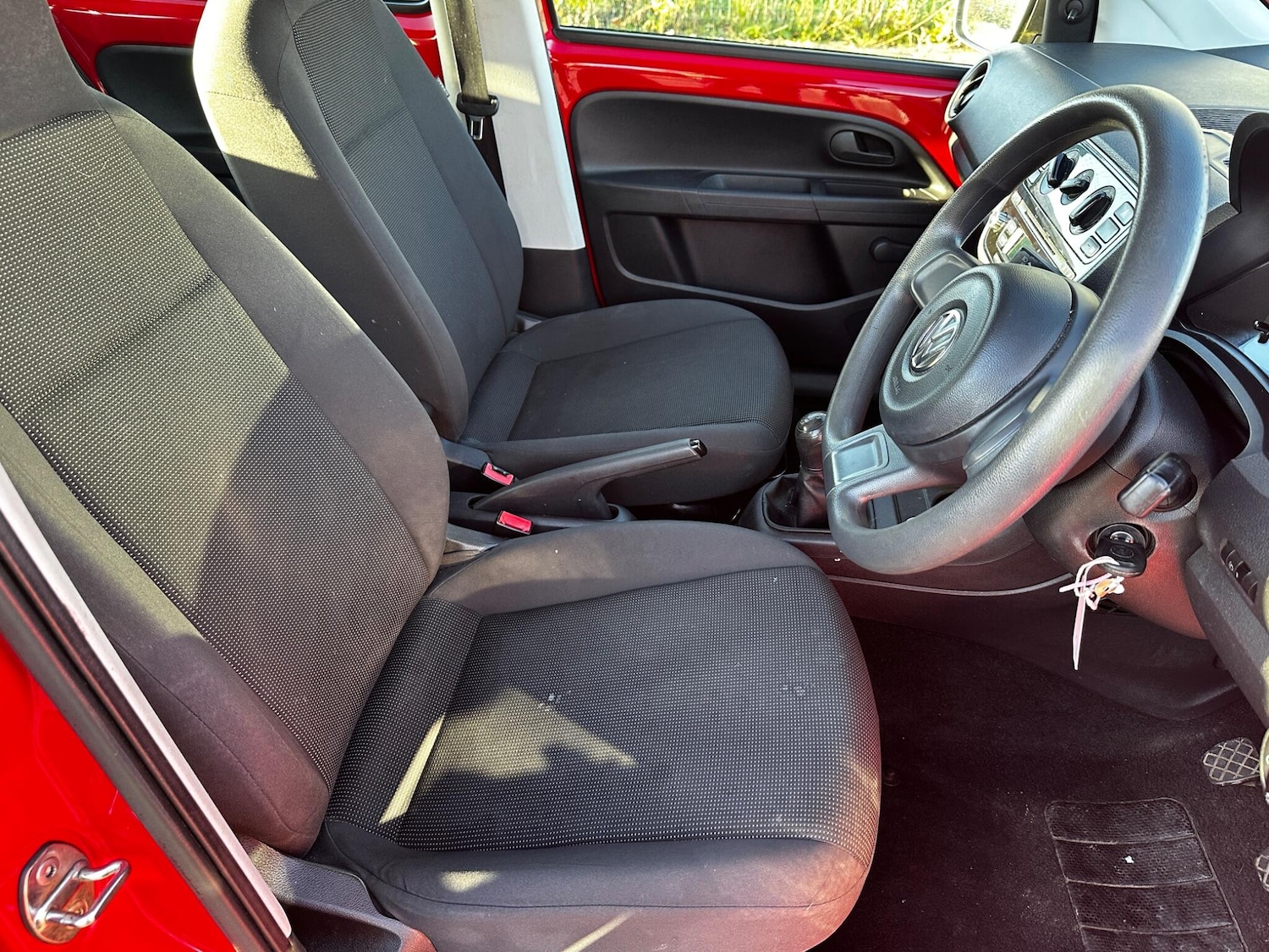 Used Volkswagen up! 2014 for sale - 76646035: Photo 25