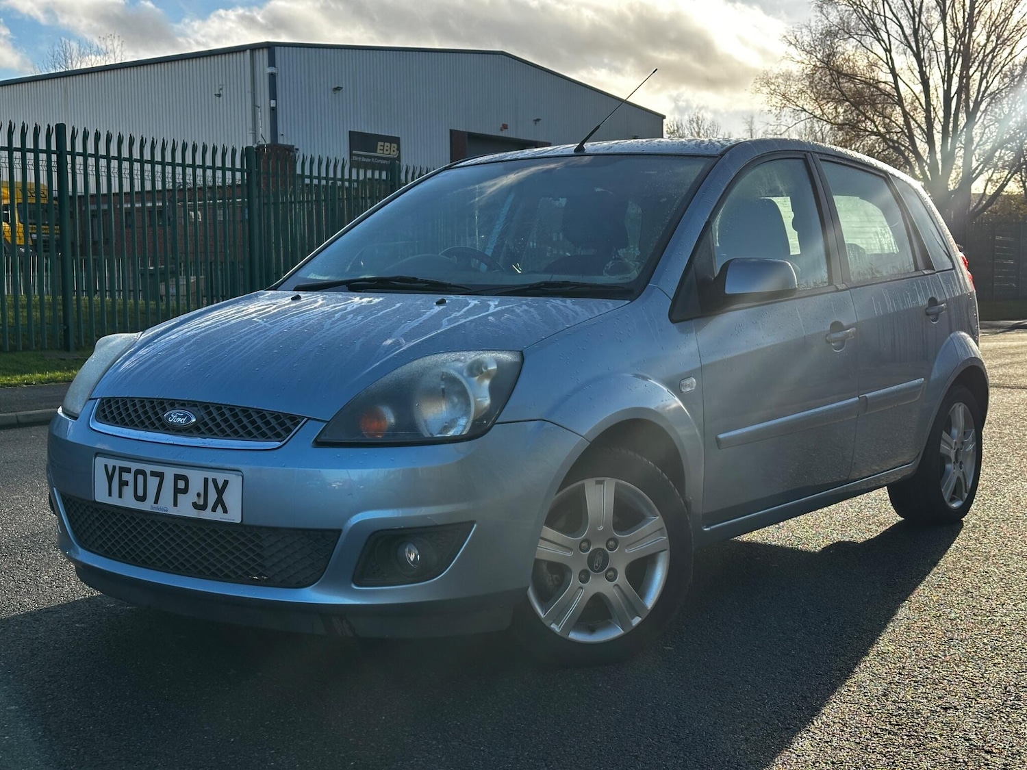 Used Ford Fiesta 2007 for sale - 76801704: Photo 2