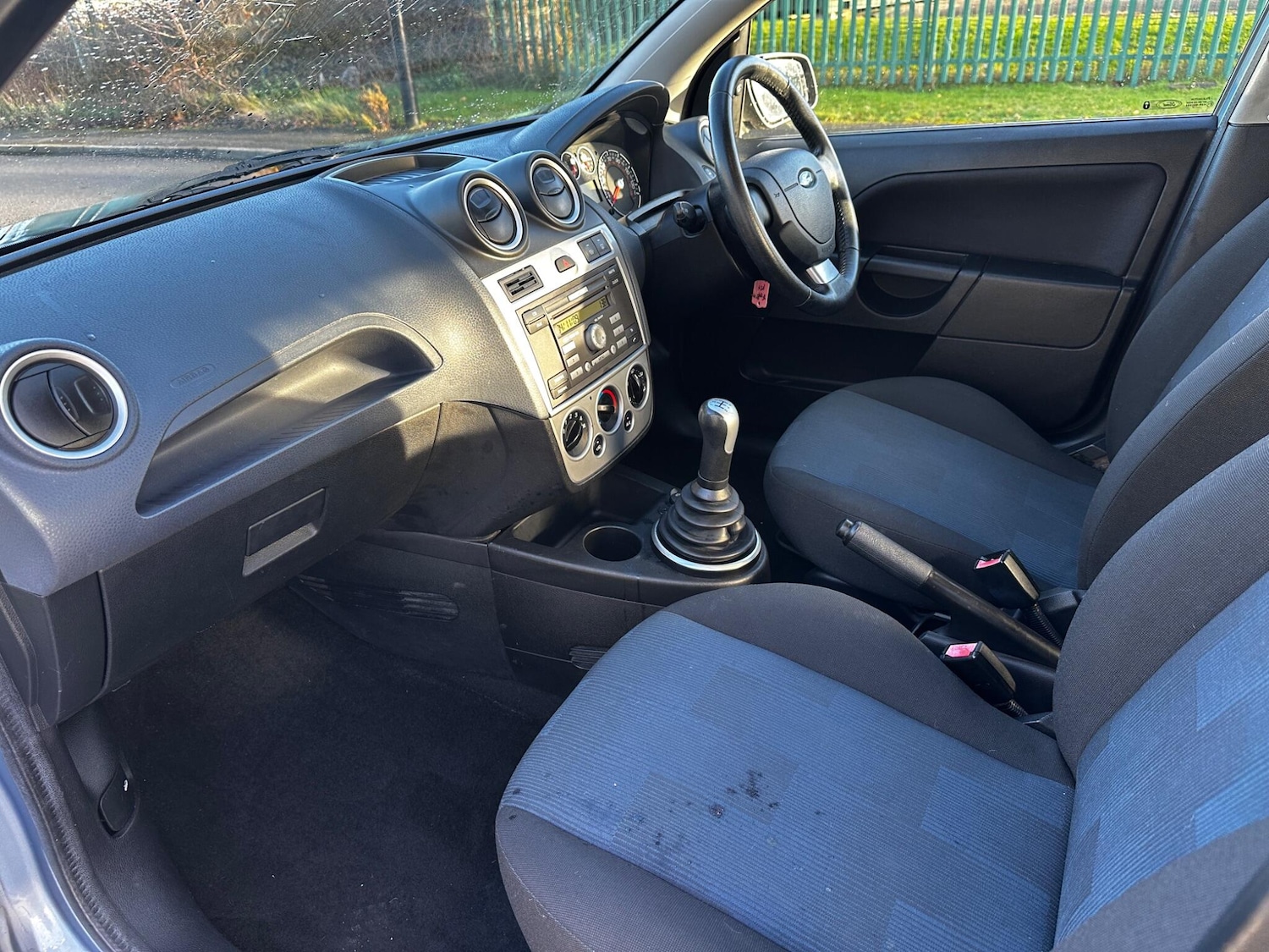 Used Ford Fiesta 2007 for sale - 76801704: Photo 21