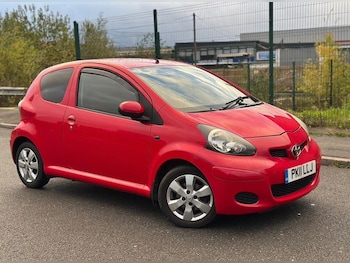 Used Toyota AYGO 2011 for sale - 76431789: Photo