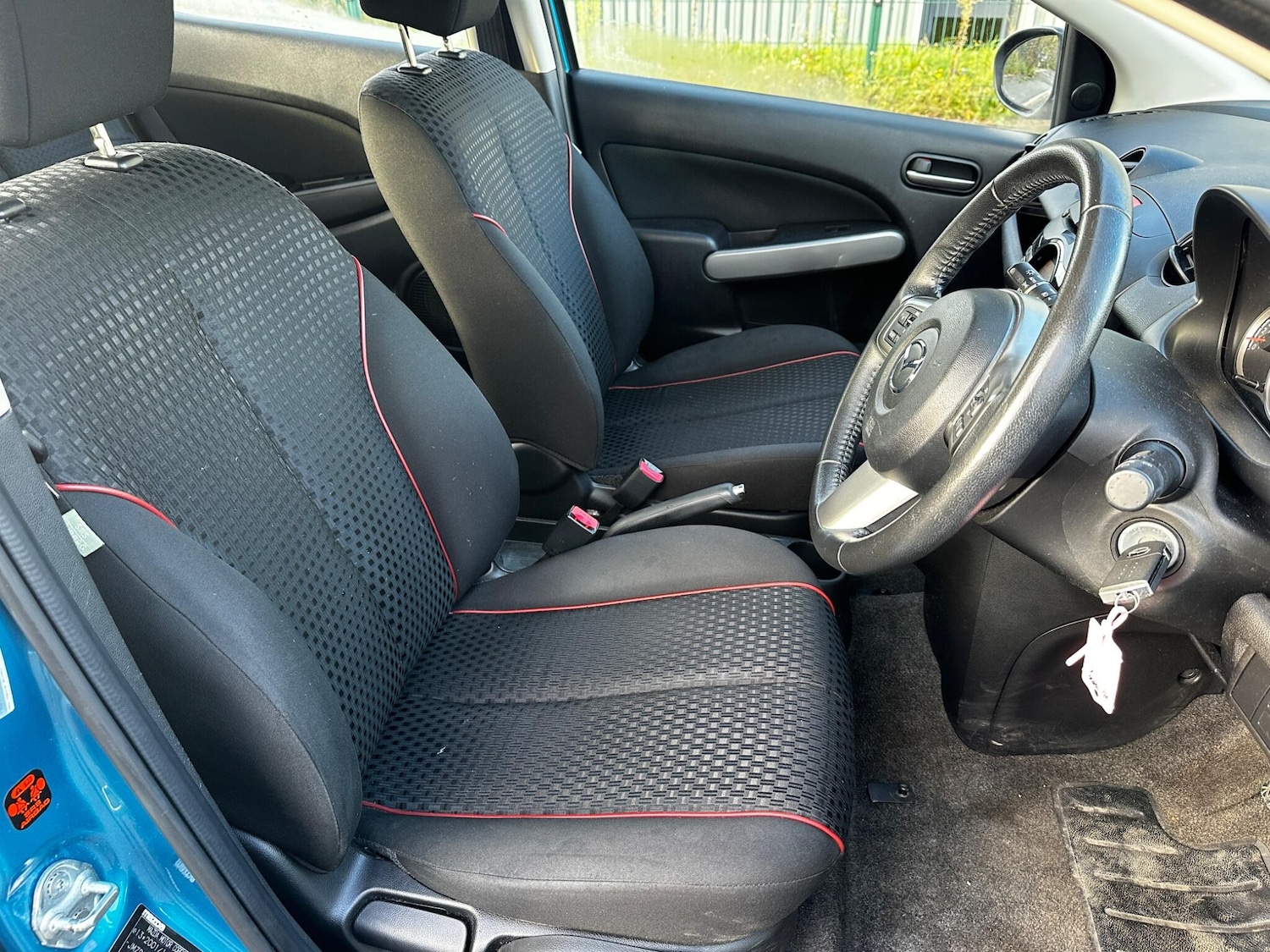 Used Mazda Mazda2 2011 for sale - 76633446: Photo 25