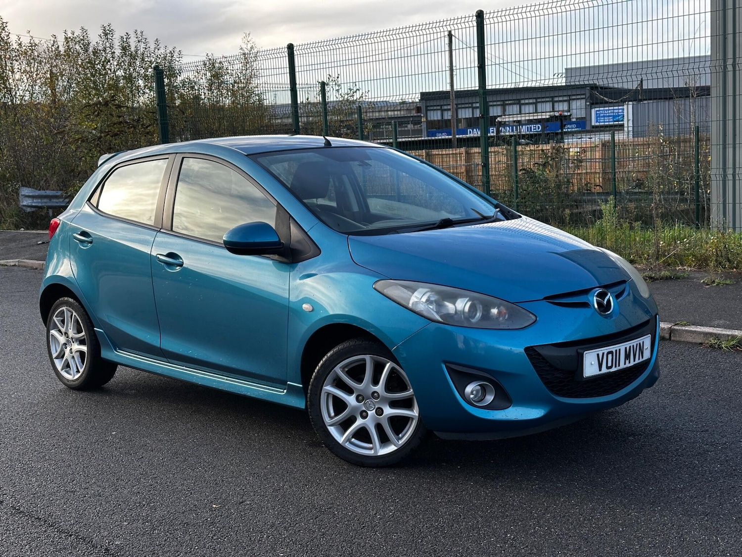 Used Mazda Mazda2 2011 for sale - 76633446: Photo 4