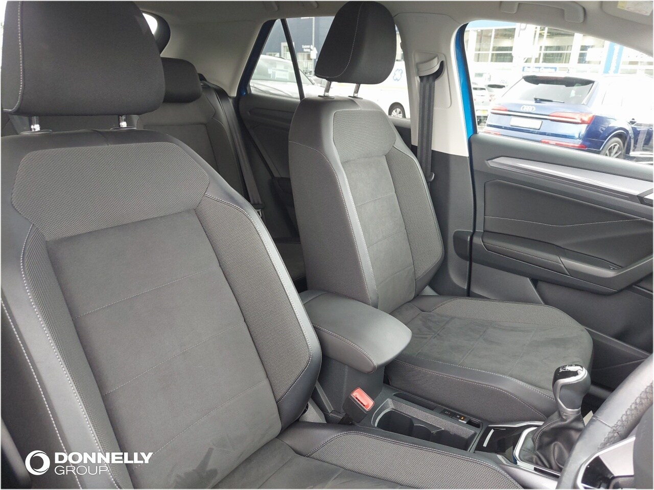 Used Volkswagen T-Roc 2022 for sale - 76675556: Photo 8