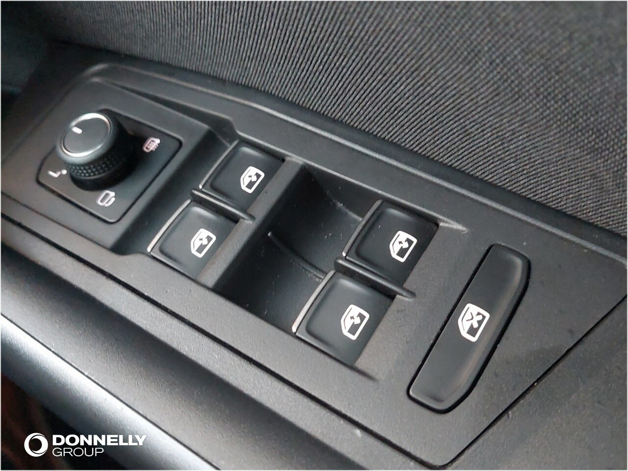 Used Volkswagen T-Roc 2021 for sale - 76673928: Photo 18