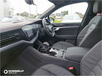 Used Volkswagen Touareg 2025 for sale - 78139693: Photo