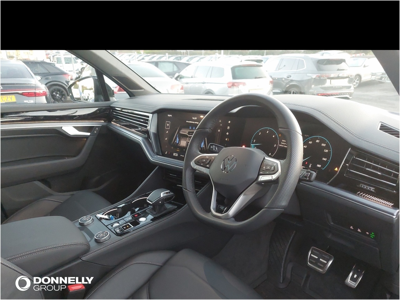 Used Volkswagen Touareg 2025 for sale - 76678947: Photo 6