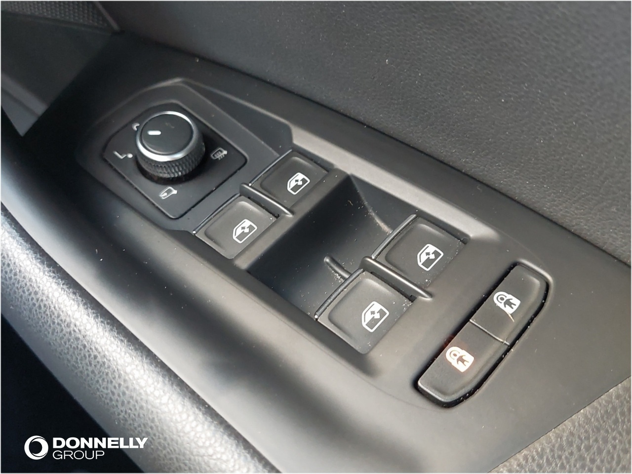 Used Volkswagen Touareg 2023 for sale - 76676454: Photo 21