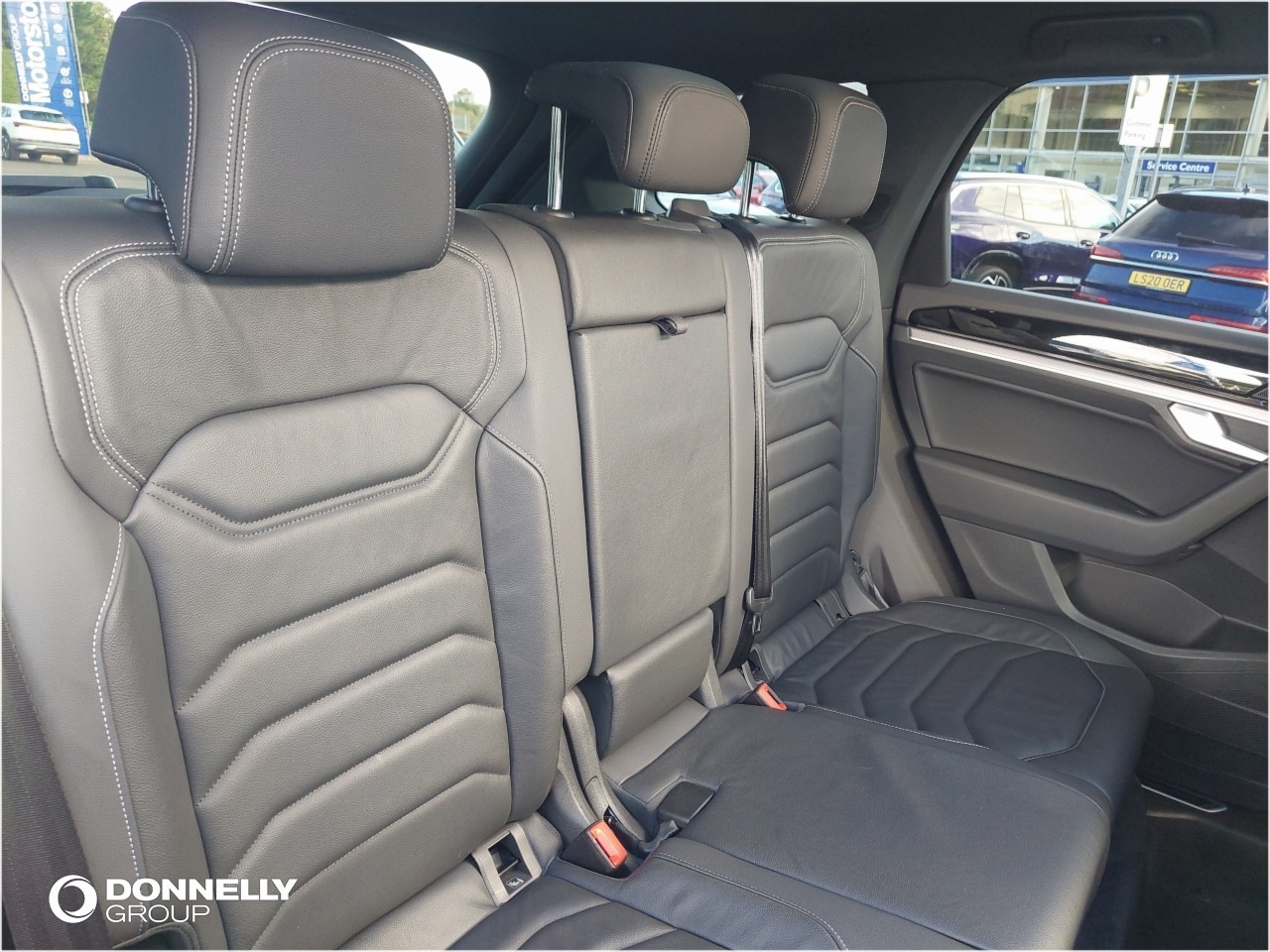 Used Volkswagen Touareg 2023 for sale - 76676454: Photo 9