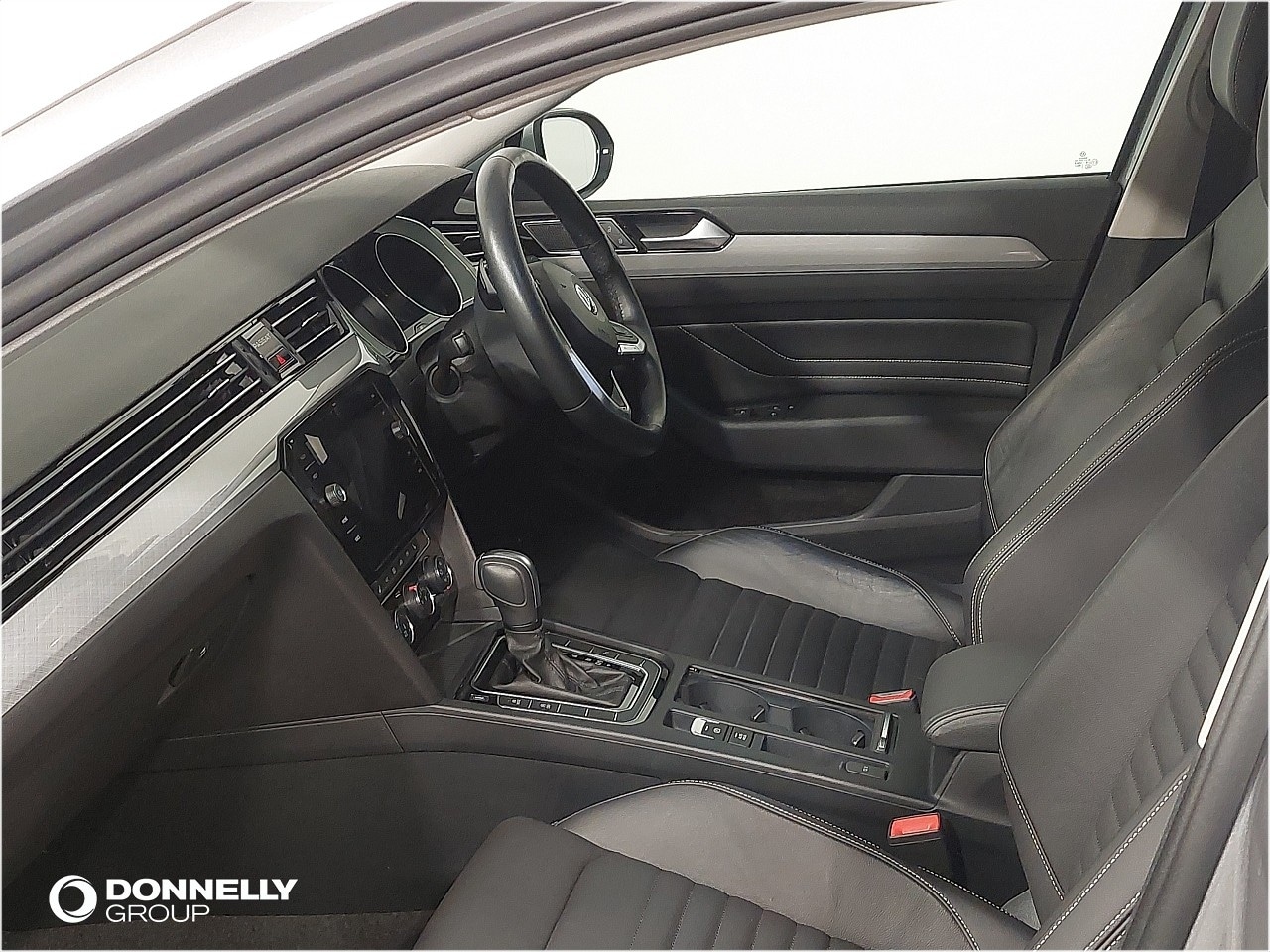 Used Volkswagen Passat 2020 for sale - 76904912: Photo 2