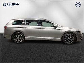 Used Volkswagen Passat 2020 for sale - 76904912: Photo