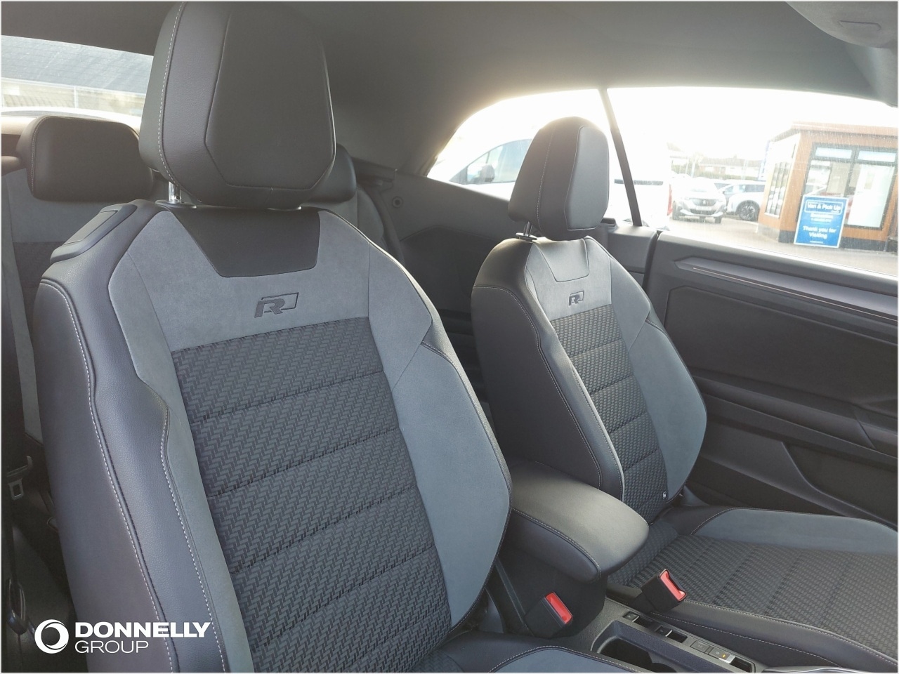 Used Volkswagen T-Roc 2022 for sale - 77945900: Photo 8