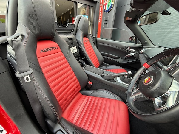 Used Abarth 124 Spider 2018 for sale - 75354647: Photo 36