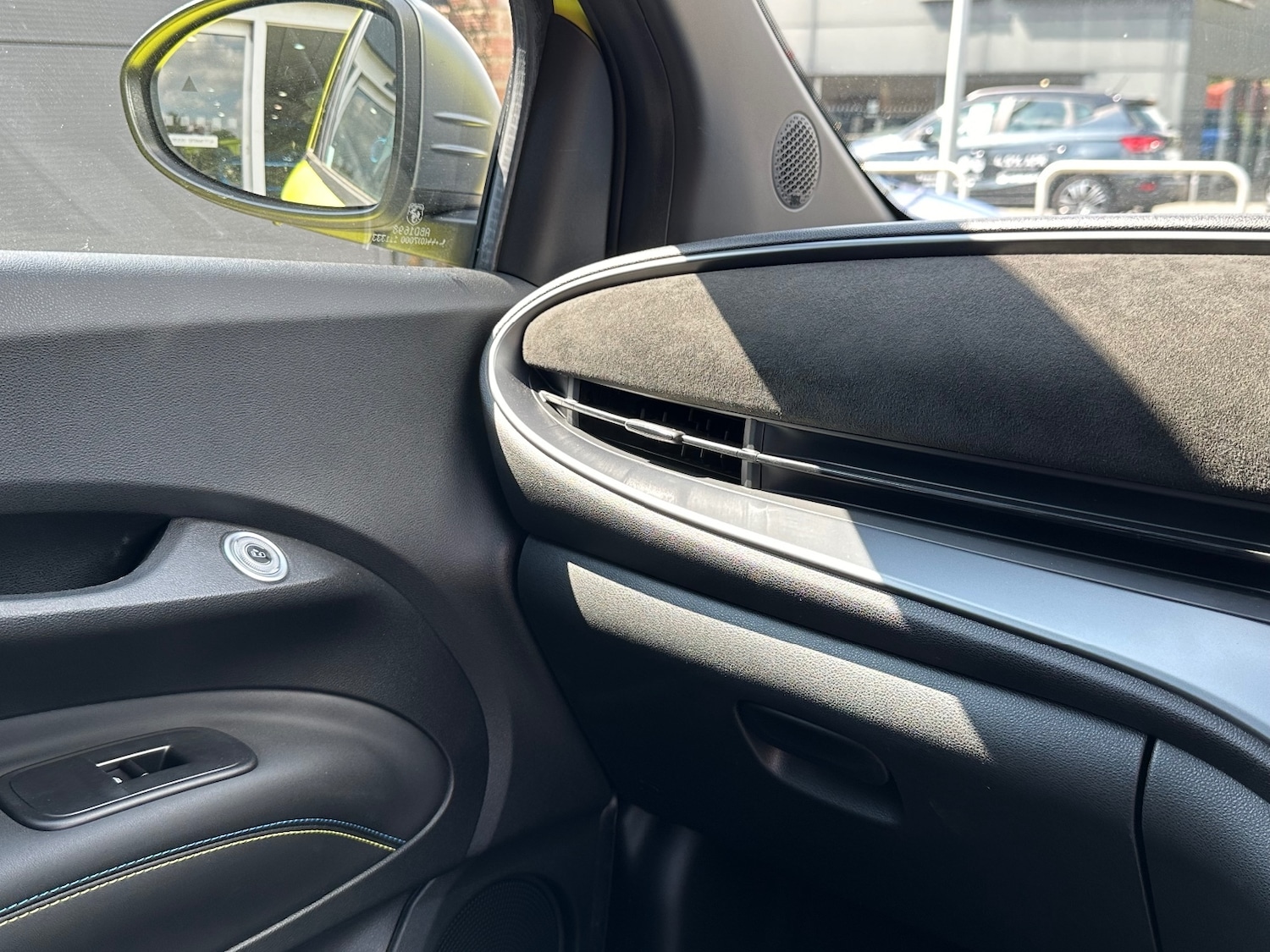 Used Abarth 500 2024 for sale - 76487494: Photo 33