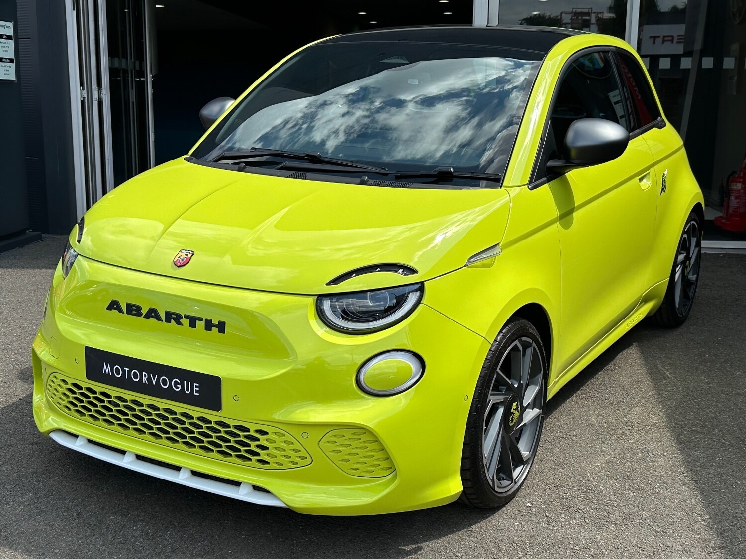Used Abarth 500 2024 for sale - 76868831: Photo 11