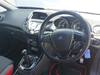 Used Ford Fiesta 2016 for sale - 79165034: Photo