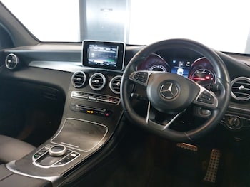 Used Mercedes-Benz GLC 2018 for sale - 78661121: Photo