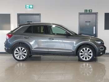Used Volkswagen T-Roc 2018 for sale - 74868181: Photo