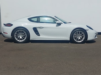 Used Porsche Cayman 2019 for sale - 78559933: Photo