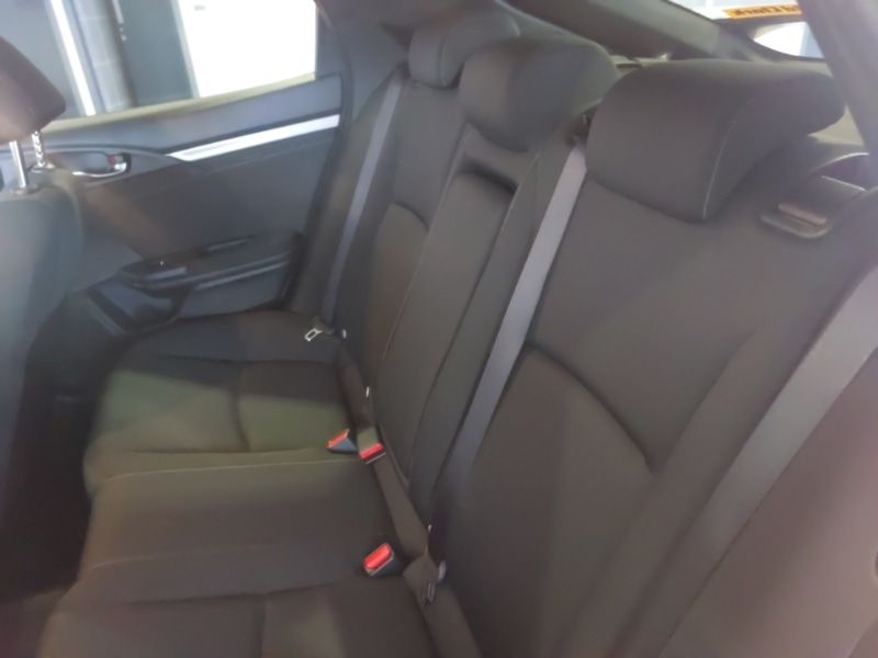 Used Honda Civic 2018 for sale - 78006248: Photo 12