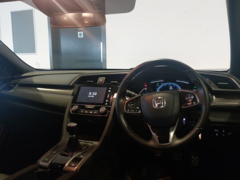 Used Honda Civic 2018 for sale - 78006248: Photo 4