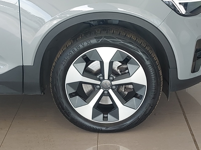 Used Volvo XC40 2024 for sale - 76354492: Photo 14