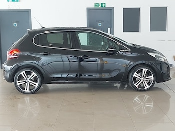 Used Peugeot 208 2019 for sale - 78071443: Photo