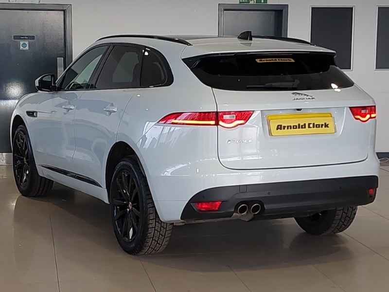 Used Jaguar F-Pace 2019 for sale - 76907123: Photo 3
