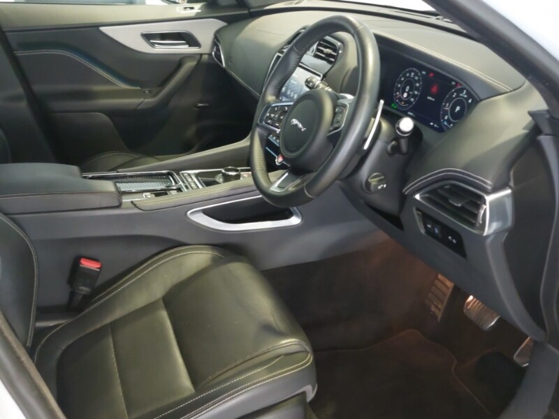 Used Jaguar F-Pace 2019 for sale - 76907123: Photo 6
