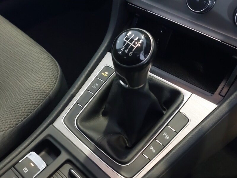 Used Volkswagen Golf 2016 for sale - 77987873: Photo 10