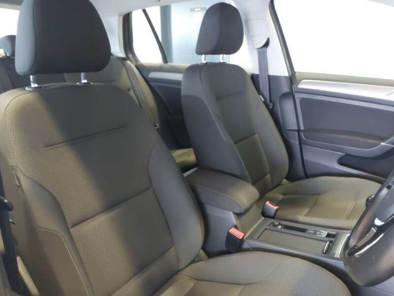 Used Volkswagen Golf 2016 for sale - 77987873: Photo 11