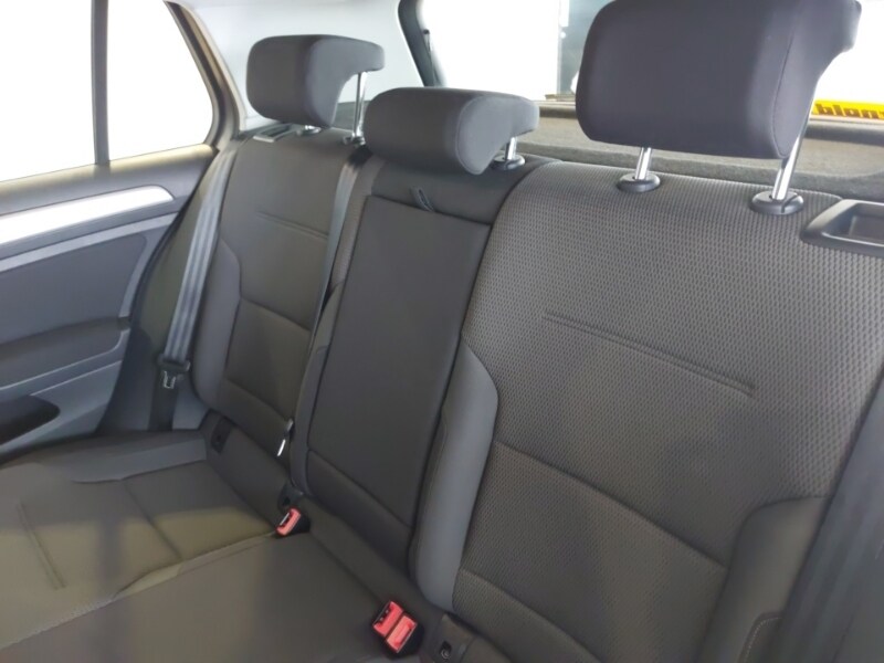 Used Volkswagen Golf 2016 for sale - 77987873: Photo 12